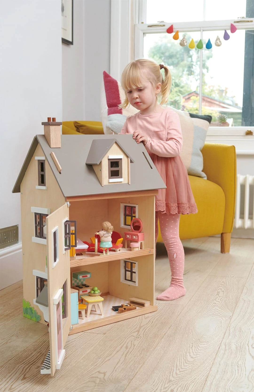 Tender Leaf Foxtail Villa Dollhouse 7 Tender Leaf Foxtail Villa Dollhouse - Image 5