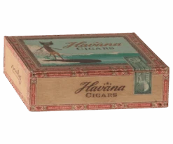 Maileg Mum & Dad Mice In Cigar Box 9 Maileg Mum & Dad Mice In Cigar Box -Children's Trendy Toy Store new mum dad mice in cigar box maileg lil tulips 30874674888822