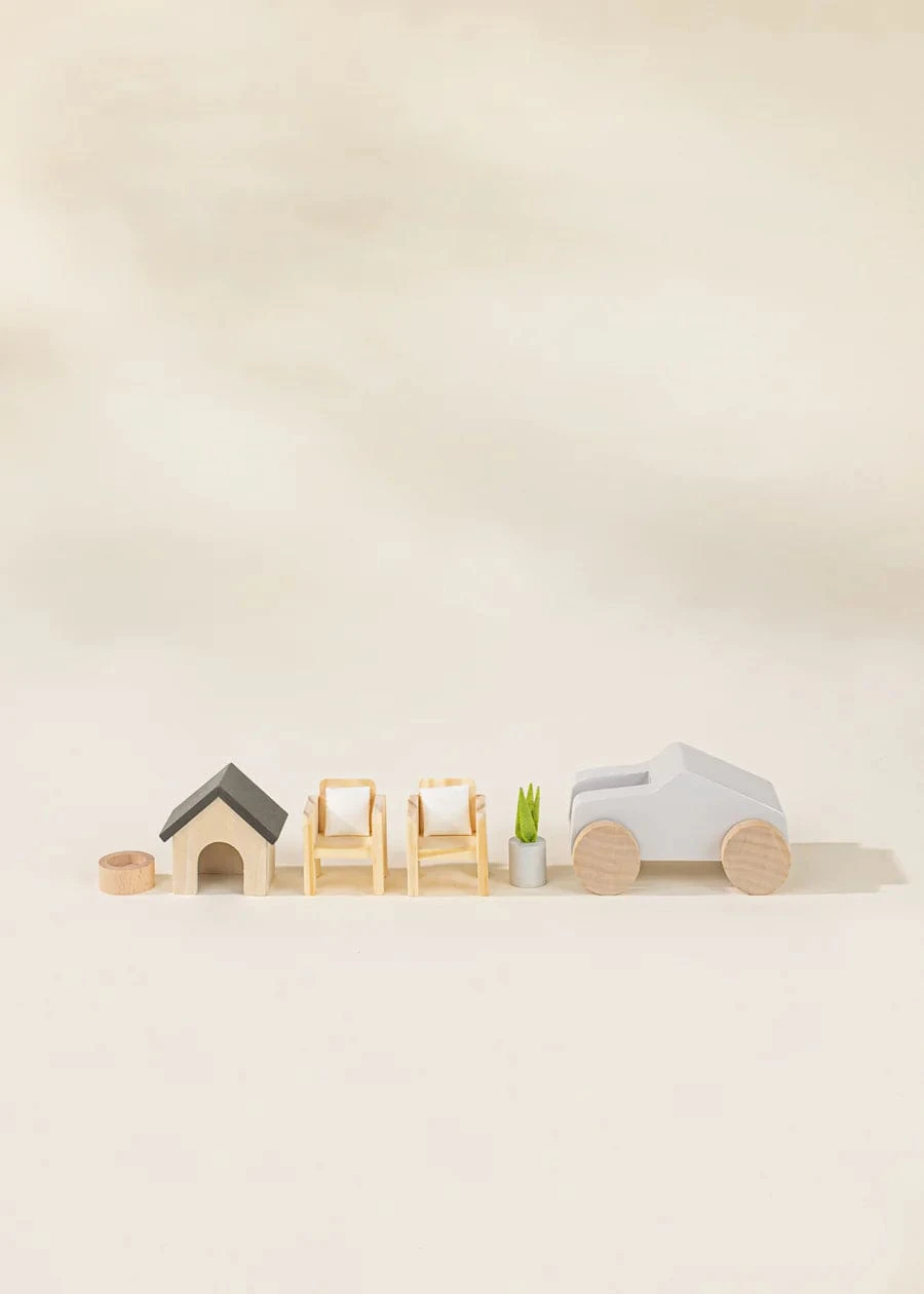 Wooden Doll House Outdoor Furniture & Accessories (8 Pcs) 4 Wooden Doll House Outdoor Furniture & Accessories (8 Pcs) - Image 2