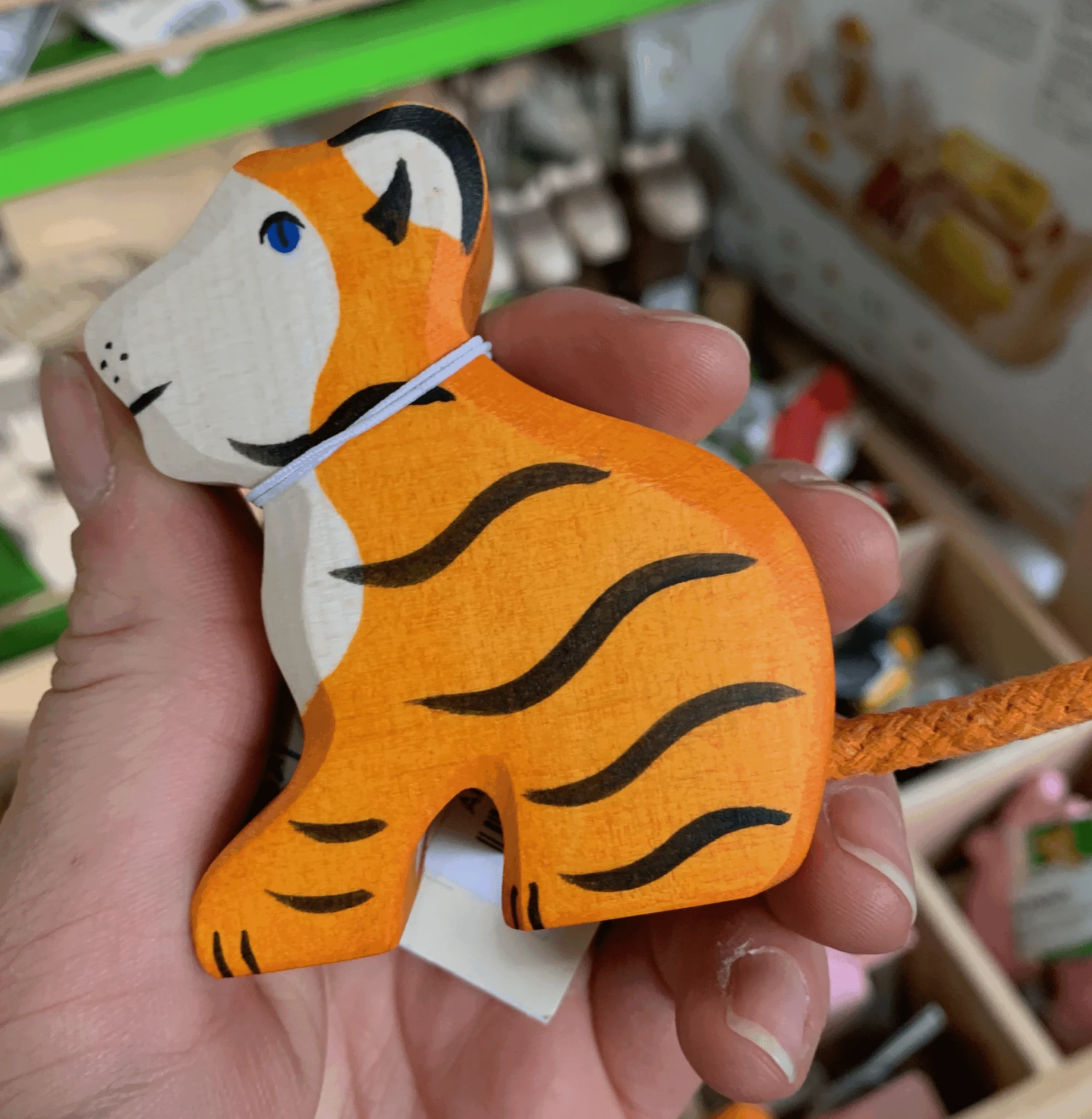Holztiger Wooden Small Tiger Sitting 4 Holztiger Wooden Small Tiger Sitting - Image 2